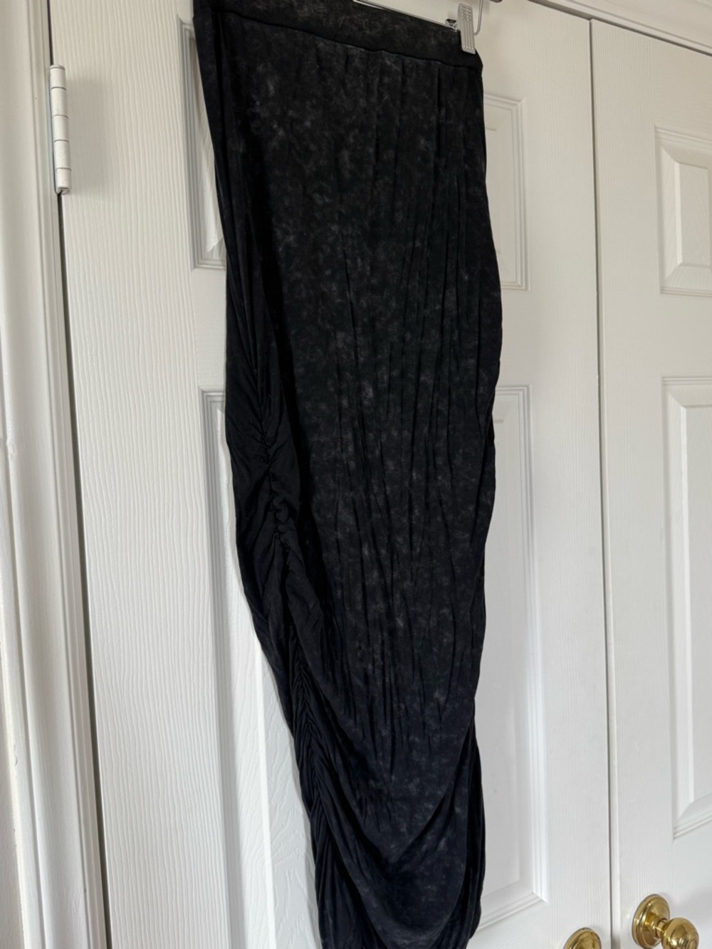 POL Black Acid Wash Ruched Midi Skirt Size Small - Picture 3 of 7